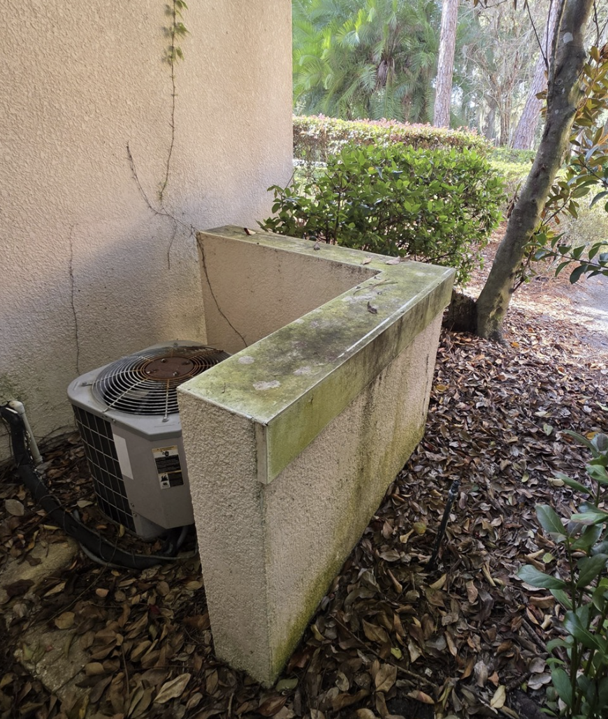 Home Soft-Wash in Elfers, FL — Before — Hudson Pressure Pros